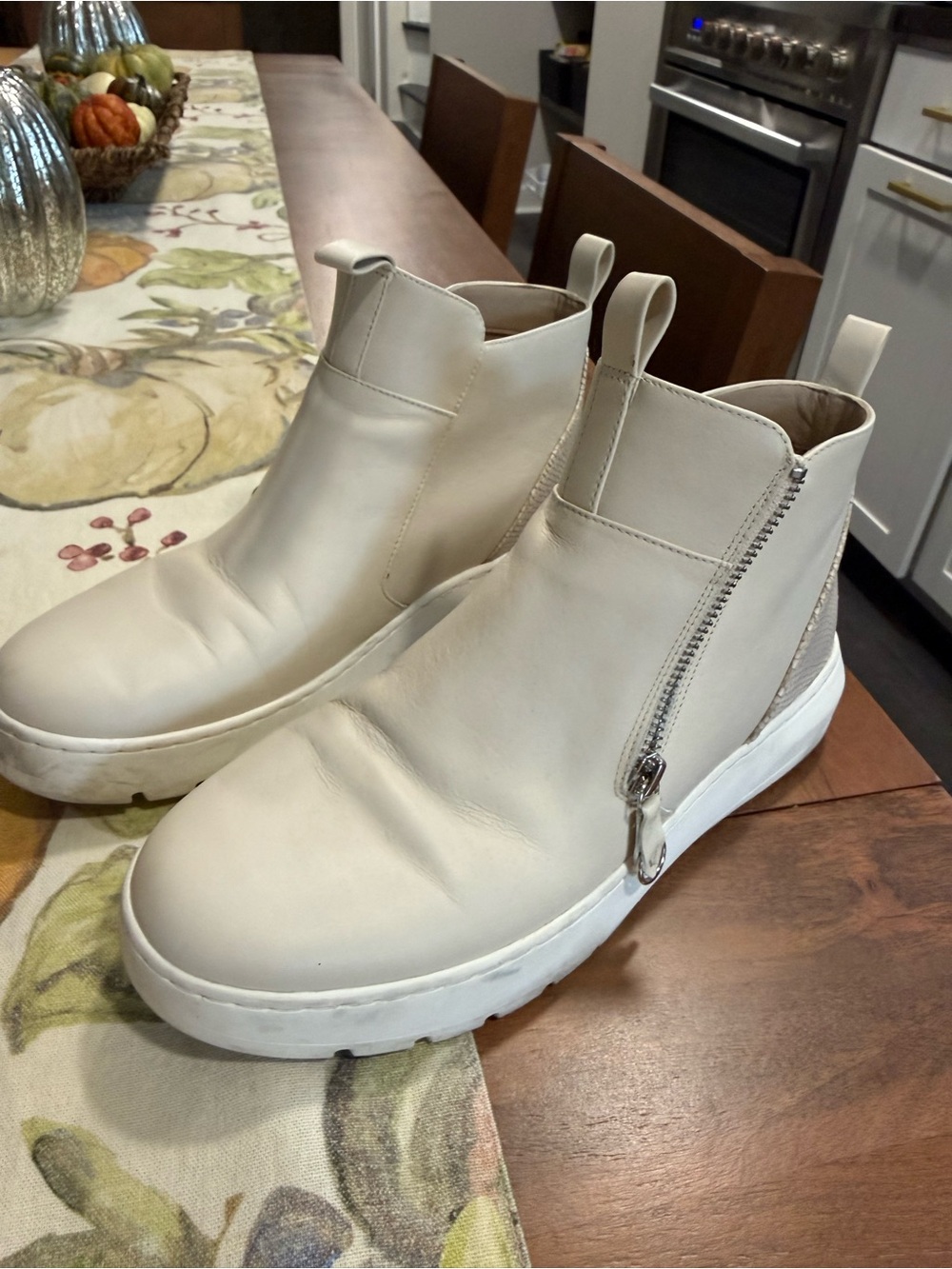 Vionic Cream Side-Zip Platform Ankle Boots